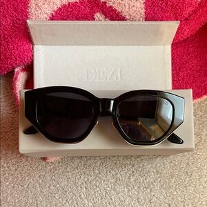 DEZI Bold Black Sunglasses